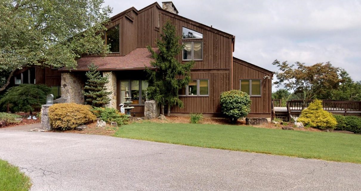 buying a luxury home