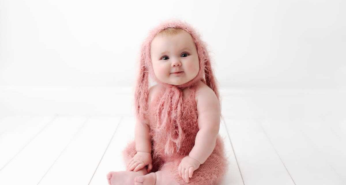 Why you need a new born baby photographer?